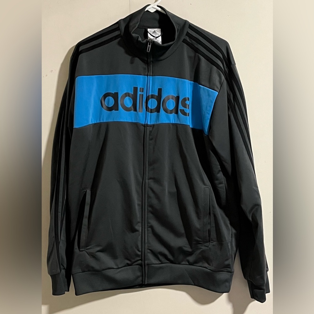 Adidas long sleeve 100% polyester zip up track jacket long sleeve Large